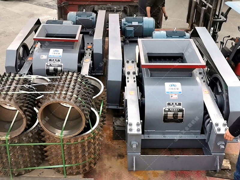 破碎石膏原礦料的雙齒輥破碎機(jī)廠家如何選擇？